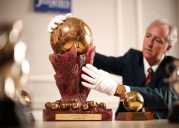 Siêu Quả Bóng Vàng Là Gì? Danh Hiệu Danh Giá Trong Bóng Đá